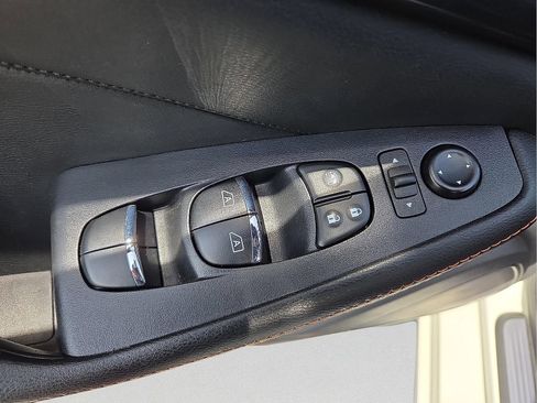 Used 2023 Nissan Maxima SR w/ Sport Mat Group image 15