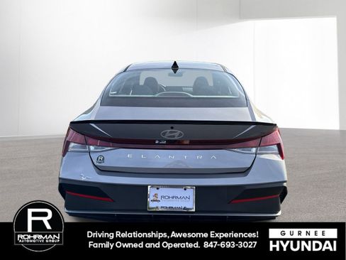 New 2025 Hyundai Elantra Sport w/ Cargo Package image 9
