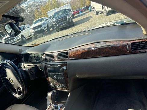 Used 2012 Chevrolet Impala LTZ image 13