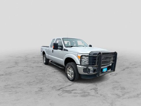 Used 2013 Ford F250 XL w/ PWR Equipment Group image 2