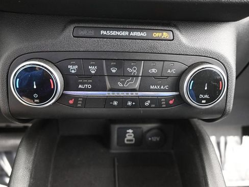 Used 2024 Ford Escape Active AWD/4WD image 30