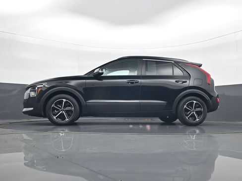 Used 2023 Kia Niro EX FWD image 28
