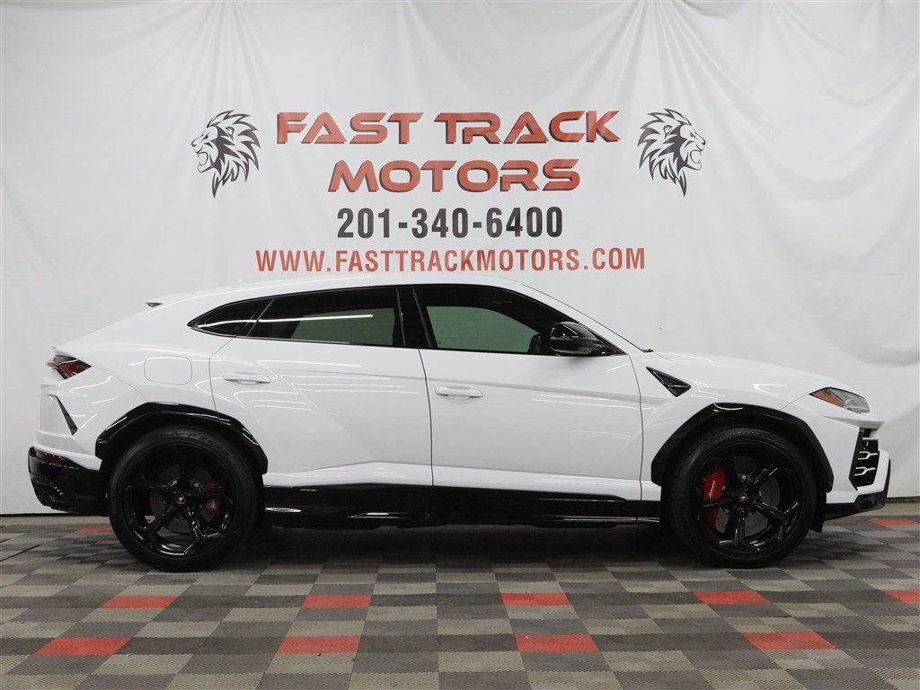 Used 2021 Lamborghini Urus AWD/4WD image 4