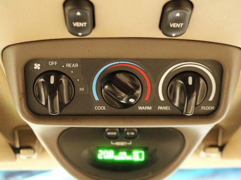 Used 2000 Ford Excursion Limited image 60