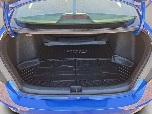 Used 2023 Honda Civic Sport image 15