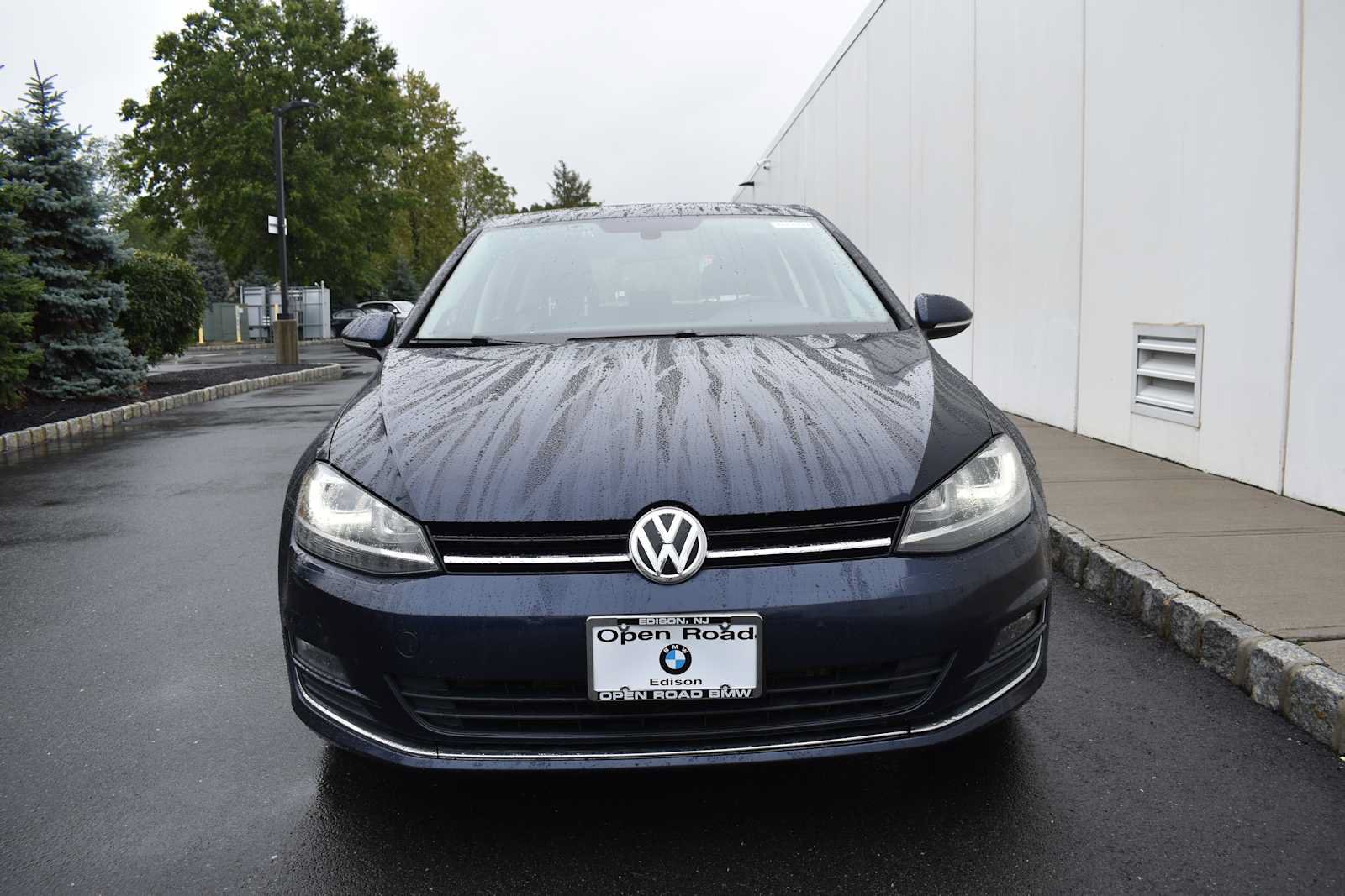 Used 2015 Volkswagen Golf TDI SEL FWD image 2