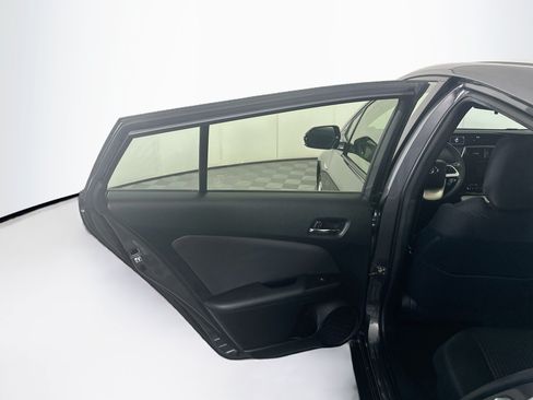Used 2018 Toyota Prius Two w/ Prius Two Safety Plus Package FWD image 25