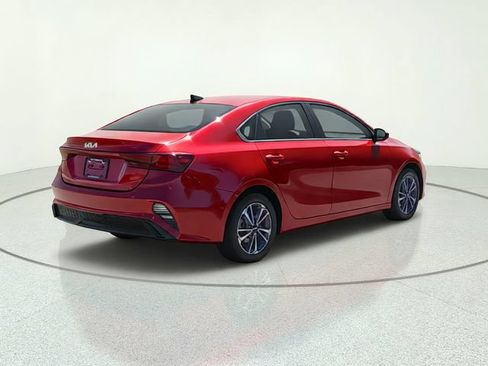 Certified 2024 Kia Forte LXS FWD image 6