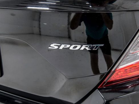 Used 2021 Honda Civic Sport image 7