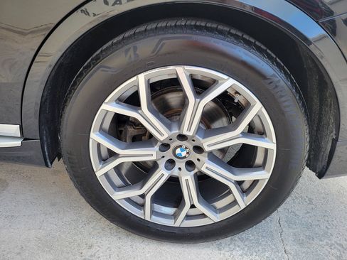 Used 2026 BMW X7 xDrive40i AWD/4WD image 17
