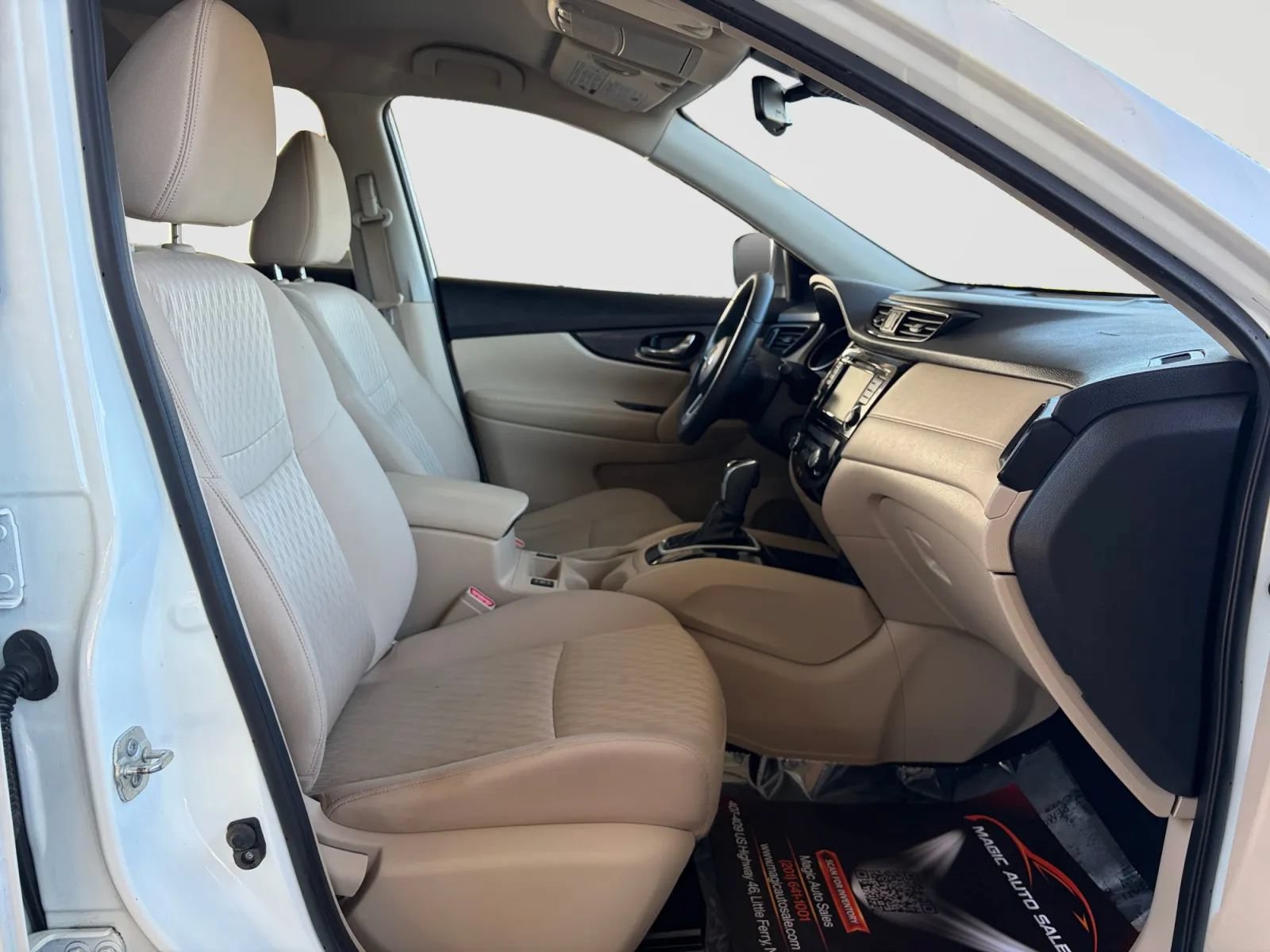 Used 2019 Nissan Rogue SV AWD/4WD image 20