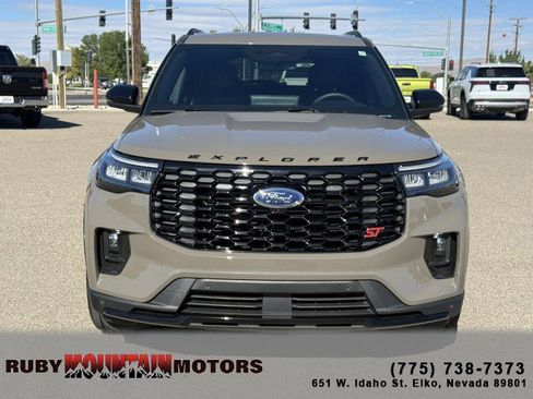 Used 2026 Ford Explorer ST AWD/4WD image 2
