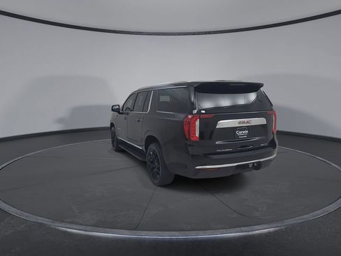 Used 2024 GMC Yukon XL SLT w/ SLT Luxury Package AWD/4WD image 15