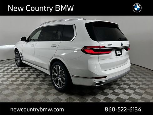 New 2026 BMW X7 xDrive40i w/ Premium Package image 5