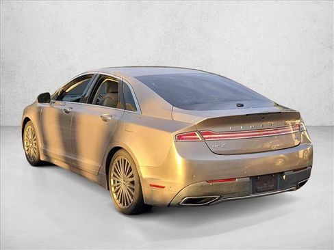 Used 2018 Lincoln MKZ Reserve w/ Technology Package FWD image 7
