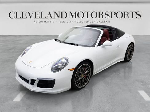 Used 2018 Porsche 911 Targa 4S AWD/4WD image 3