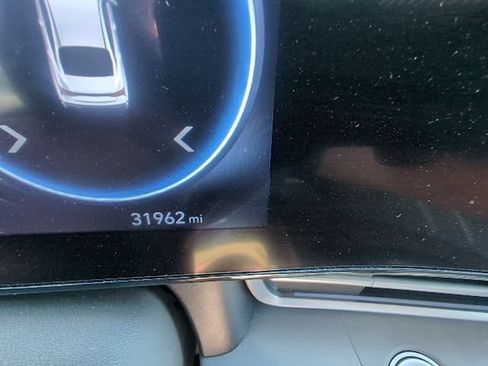 Used 2025 Hyundai Elantra SEL FWD image 16
