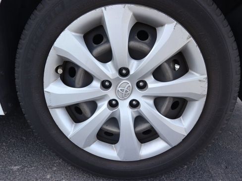Used 2020 Toyota Corolla LE w/ Carpet Mat Package (TMS) FWD image 15