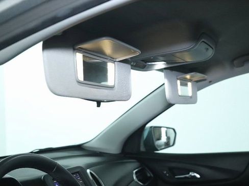 Used 2023 Chevrolet Equinox LT image 19