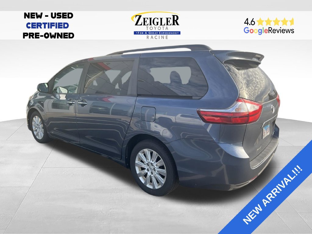 Used 2016 Toyota Sienna XLE AWD/4WD image 2