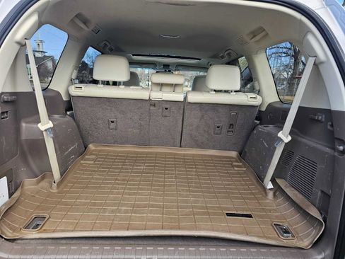 Used 2016 Lexus GX 460 w/ Premium Package image 36