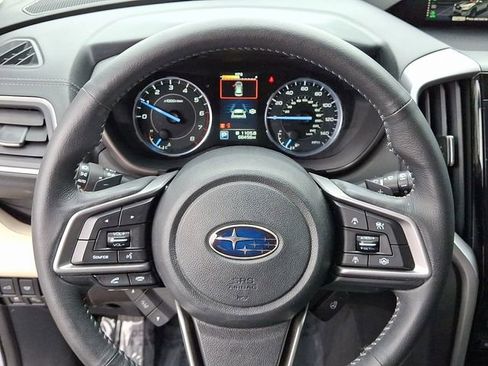 Used 2022 Subaru Ascent Limited image 22