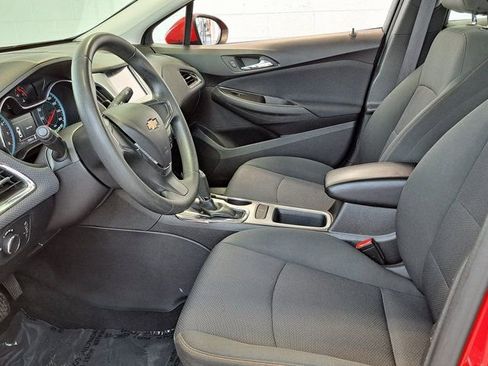 Used 2017 Chevrolet Cruze LS FWD image 21