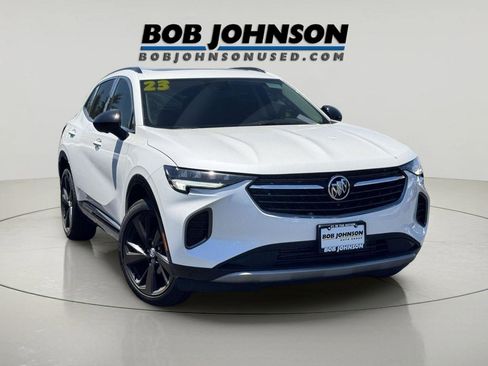 Certified 2023 Buick Envision Essence w/ Technology Package I AWD/4WD image 1