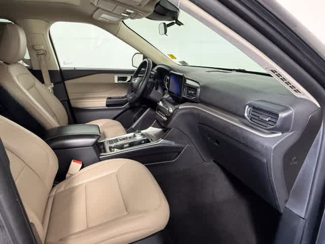 Used 2020 Ford Explorer XLT w/ Equipment Group 202A RWD image 66