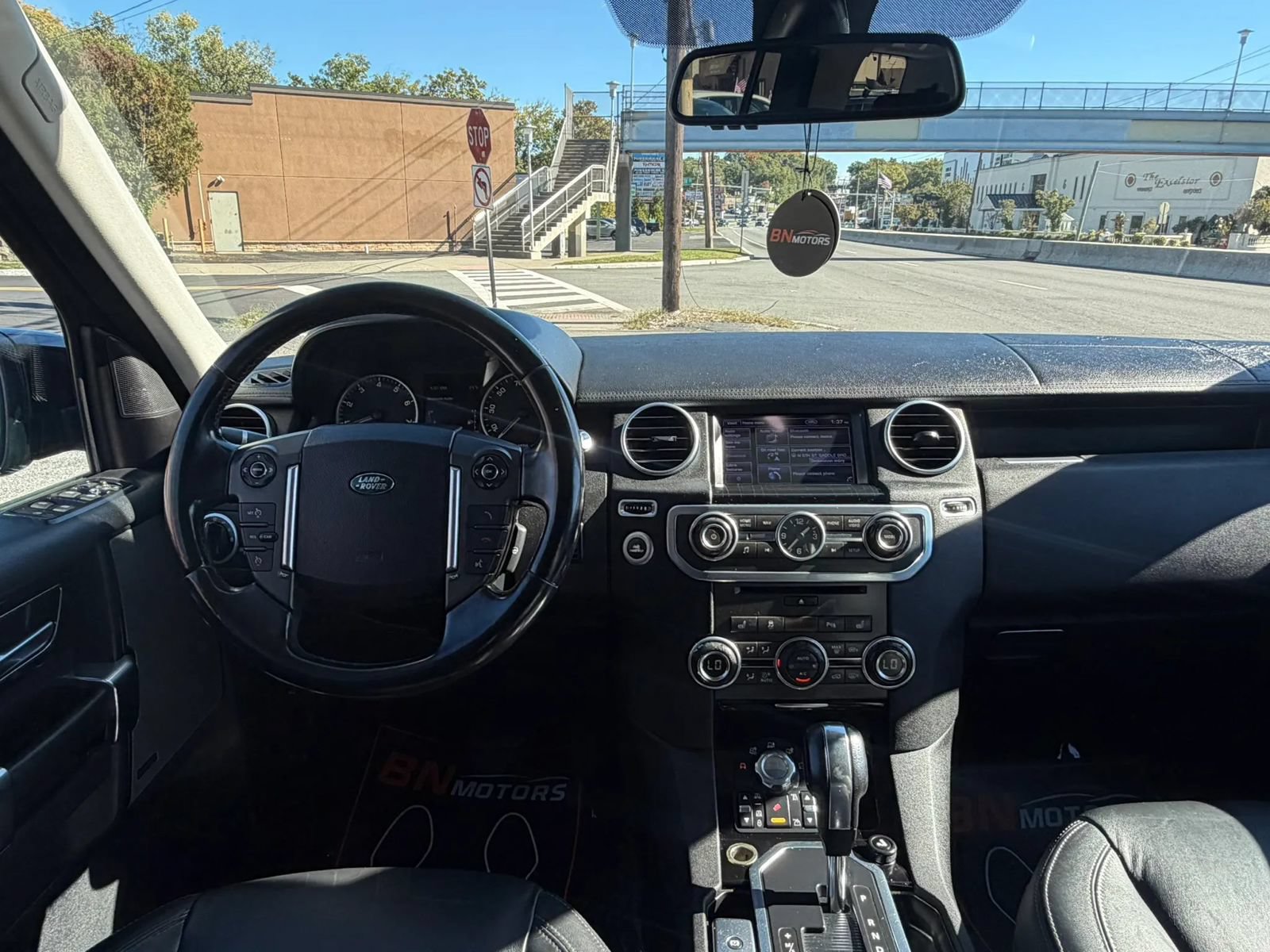 Used 2012 Land Rover LR4 HSE LUX w/ Luxury Pkg AWD/4WD image 25