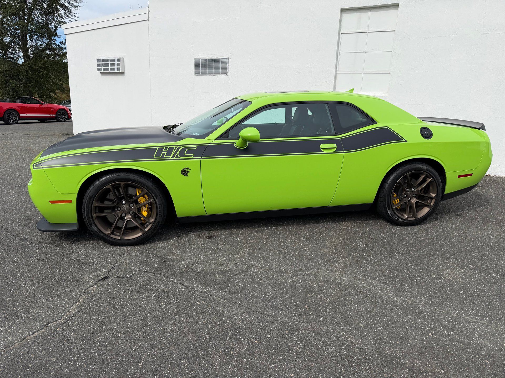 Used 2023 Dodge Challenger SRT Hellcat RWD image 2