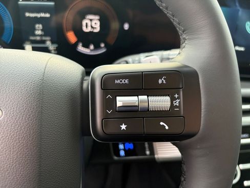 New 2026 Hyundai Santa Fe SE image 17