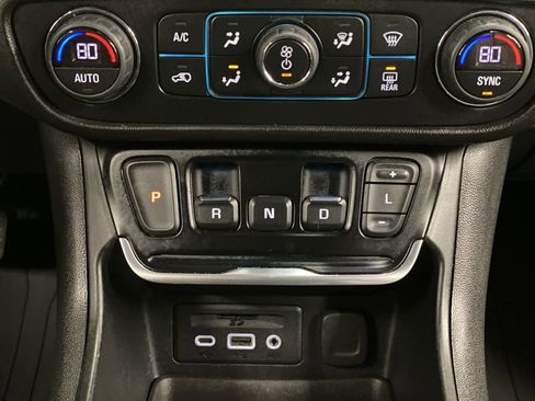 Used 2020 GMC Terrain SLT w/ Preferred Package image 27