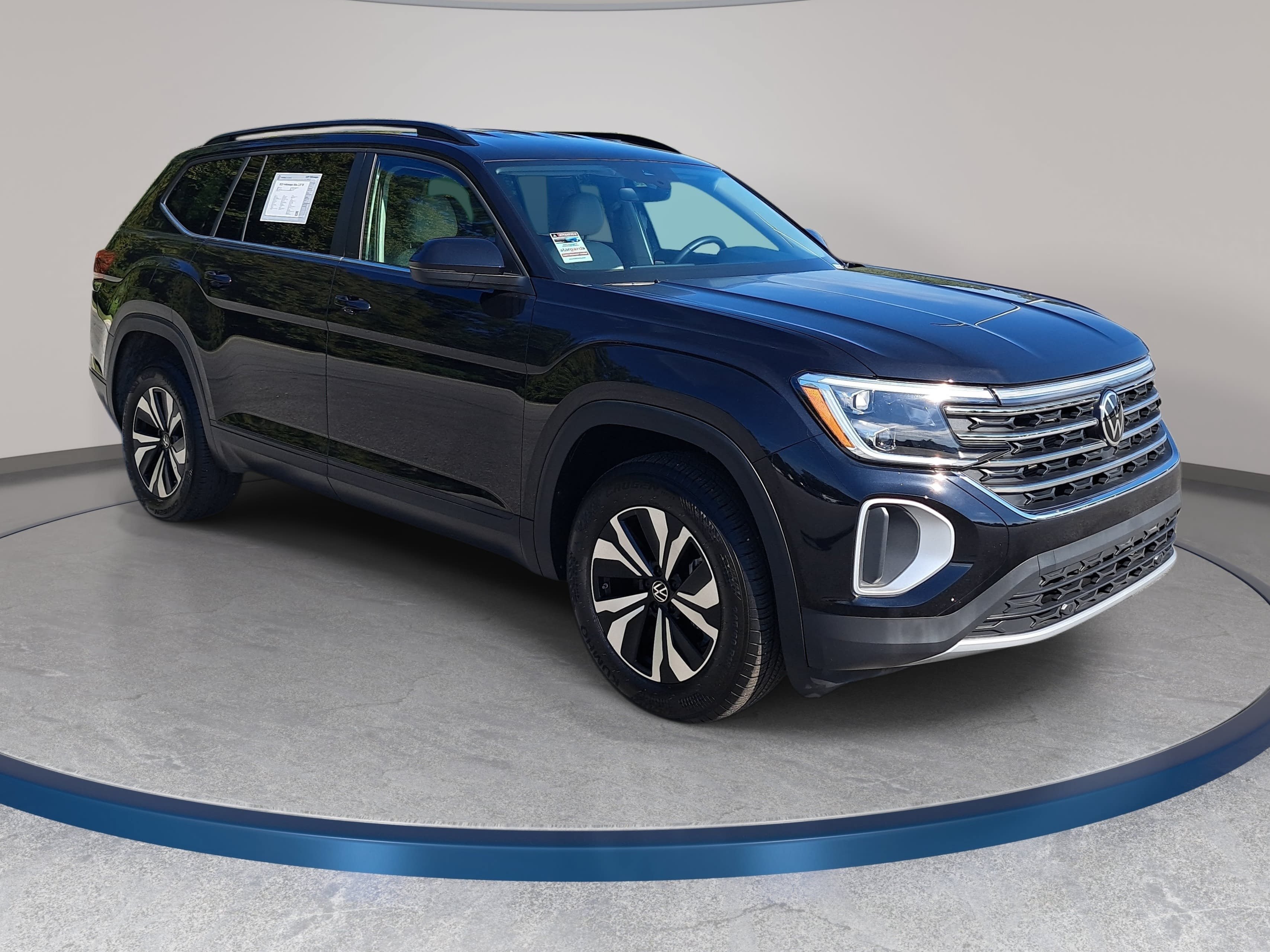 Certified 2025 Volkswagen Atlas SE FWD image 3