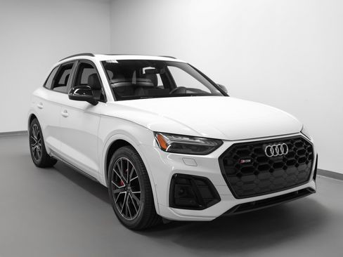 Used 2021 Audi SQ5 Prestige image 10