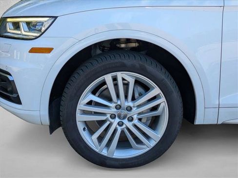 Used 2018 Audi Q5 Prestige w/ Prestige Package AWD/4WD image 13