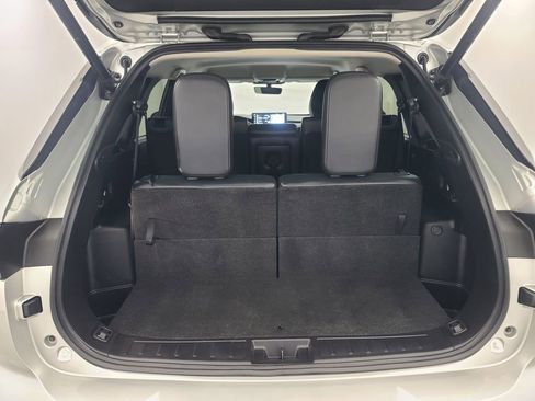 Used 2025 Mitsubishi Outlander SE image 19