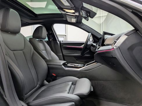 Used 2023 BMW i4 eDrive40 w/ Premium Package image 25