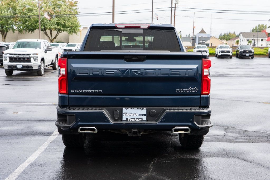 Used 2022 Chevrolet Silverado 1500 High Country w/ Safety Package II AWD/4WD image 5