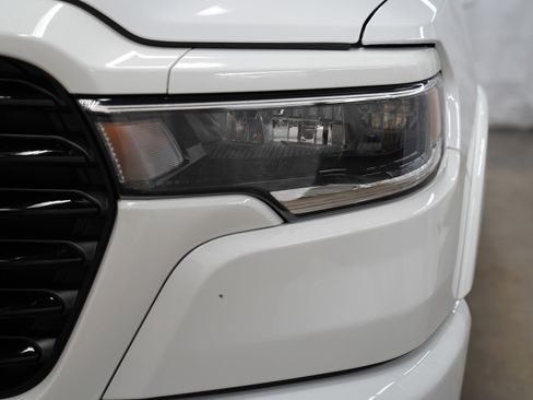 Used 2025 RAM 1500 Laramie w/ Sport Appearance Package image 15