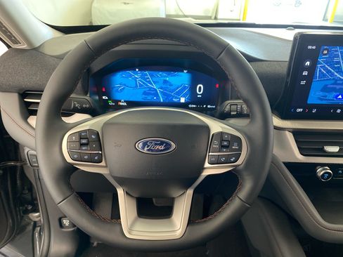 New 2026 Ford Explorer Active w/ Active Comfort Package AWD/4WD image 19