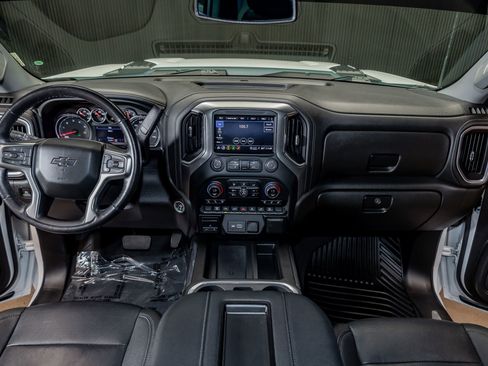 Used 2022 Chevrolet Silverado 2500 LTZ w/ LTZ Plus Package image 18