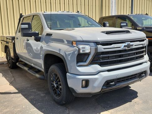 Used 2024 Chevrolet Silverado 2500 LTZ w/ LTZ Plus Package AWD/4WD image 3