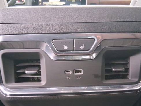 Used 2024 GMC Sierra 1500 Denali Ultimate image 25