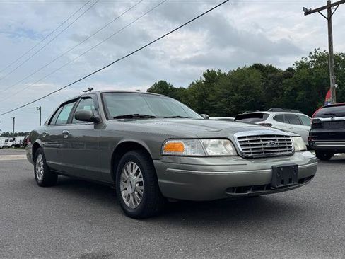 Used 2003 Ford Crown Victoria LX RWD image 6