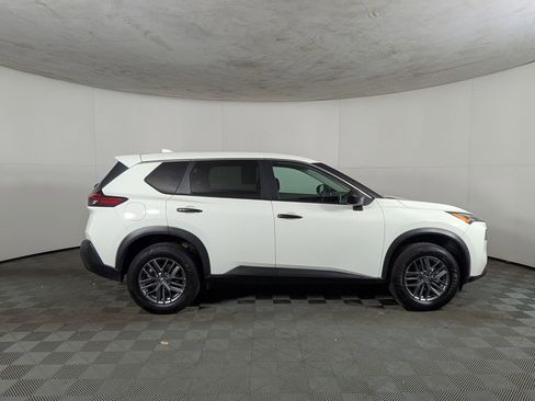 Used 2021 Nissan Rogue S image 6