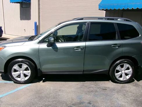 Used 2016 Subaru Forester 2.5i Premium AWD/4WD image 3