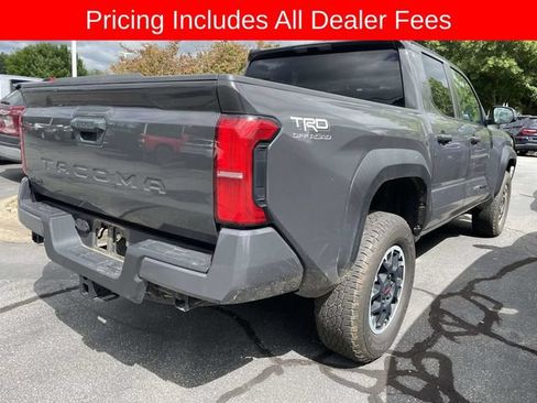 Used 2024 Toyota Tacoma TRD Off-Road AWD/4WD image 8