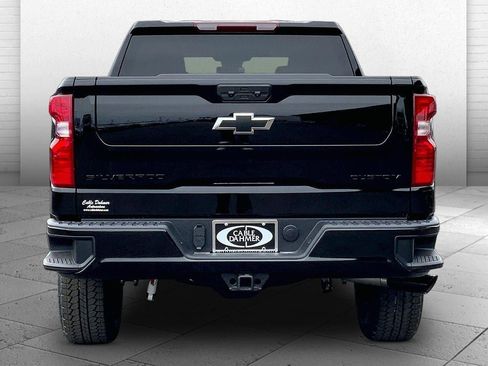 New 2026 Chevrolet Silverado 1500 Custom Trail Boss w/ Turbomax Blackout Package AWD/4WD image 4