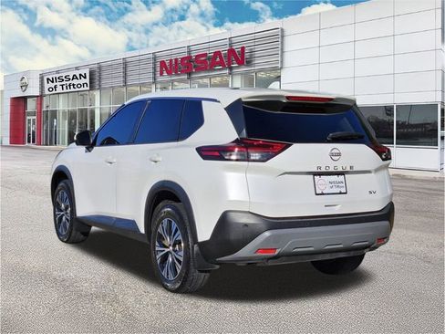 Certified 2021 Nissan Rogue SV image 6